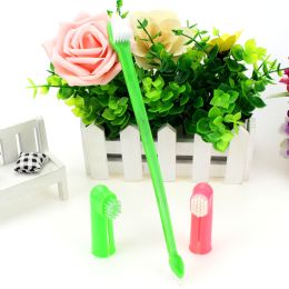 Two Headed Dog Toothbrush Set Canine Dental Hygiene Brush with 2 Finger Brushes Soft Bristles (Color: Green)